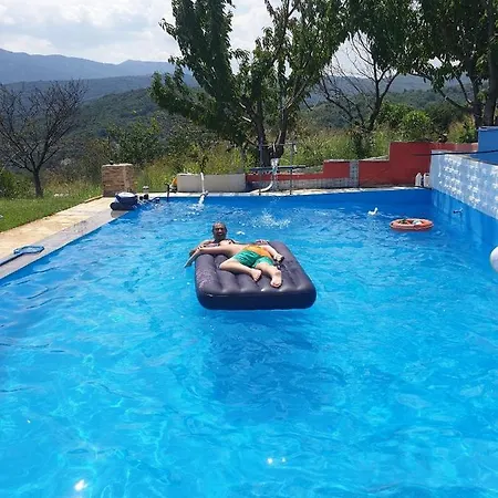 Charming 4-bed House In