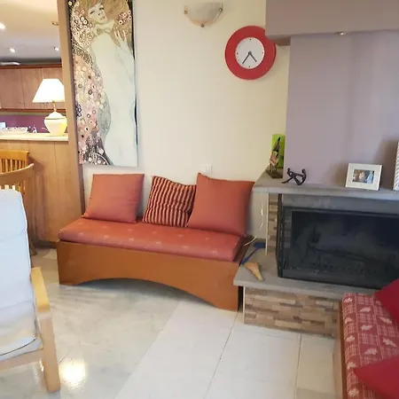 Σπίτι διακοπών Charming 4-bed House In *