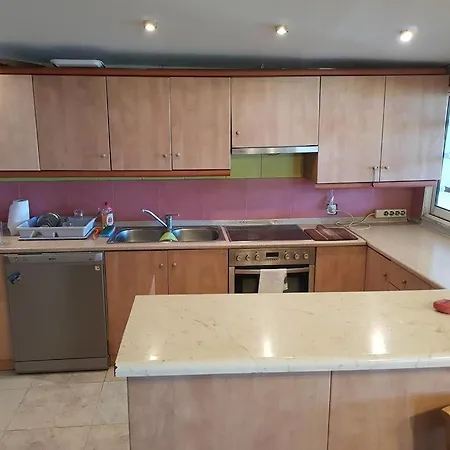 Charming 4-bed House In Σπίτι διακοπών Pyrgetós