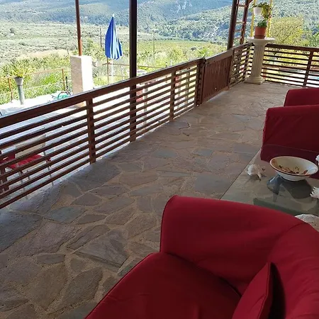 Σπίτι διακοπών Charming 4-bed House In